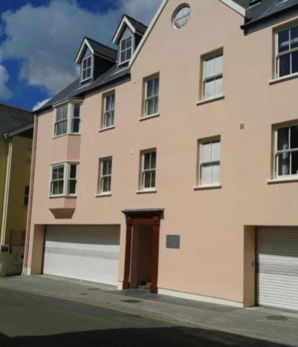 Great Offer 2 Bed Tenby Flat Free Parking Exterior photo